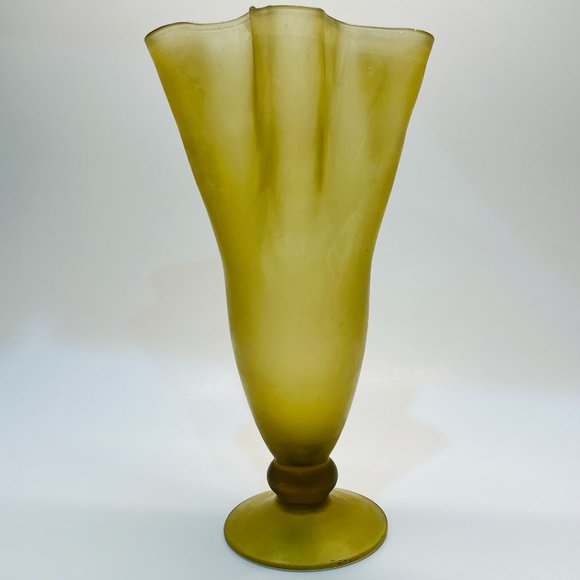 Art Nouveau Vintage Hand-pulled, Hand-blown Yellow Brown Frosted Ruffle Vase - Picture 9 of 10
